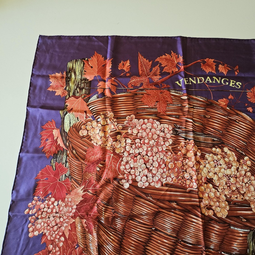 Hermès "Vendanges" by Valerie Dawlat-Dumoulin Vintage Silk Scarf 2001 - Picture 2 of 10